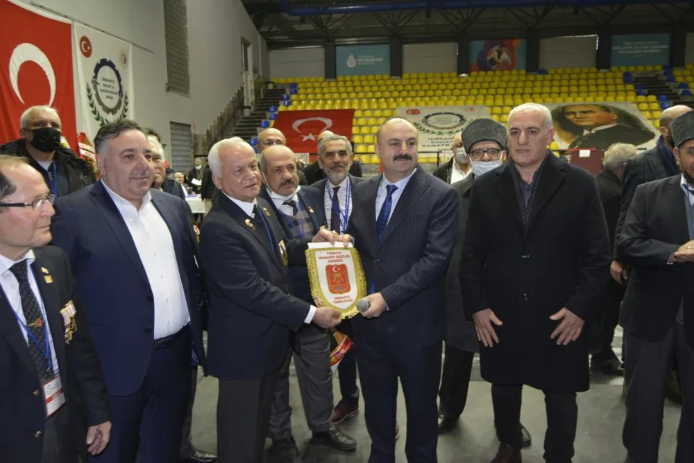 Basında Özdil Modern kurucusu Mehmet Özdil