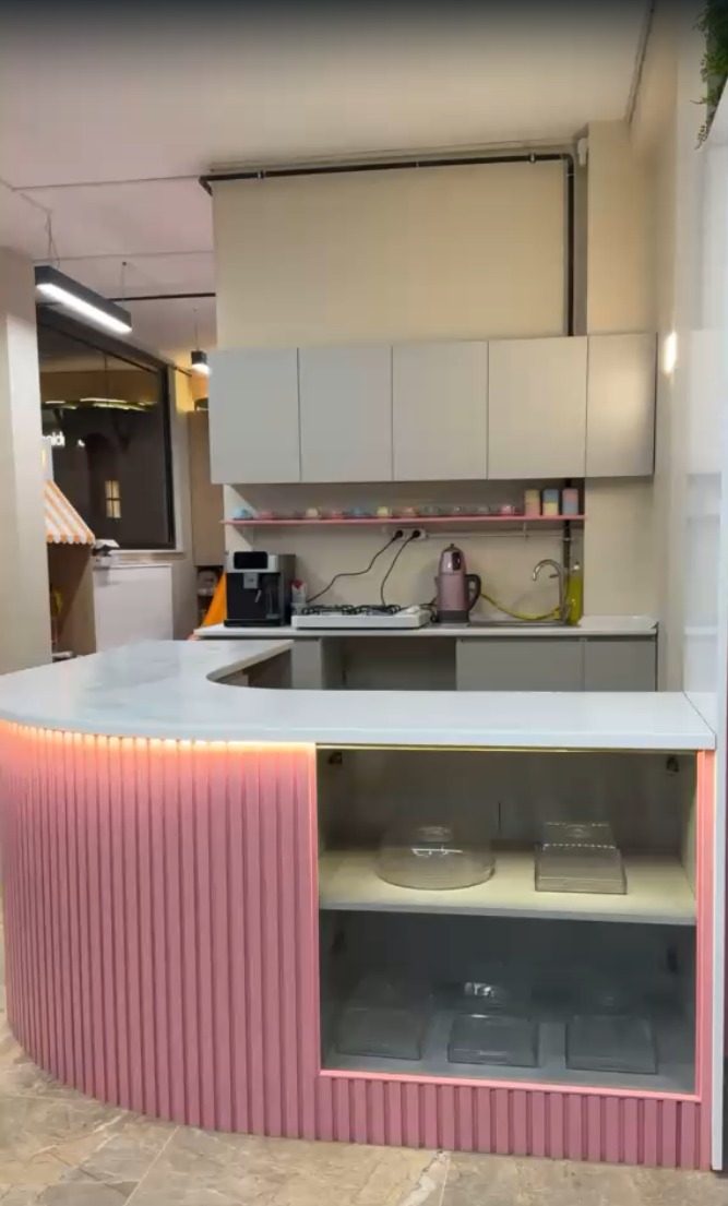 Bambino Çocuk Oyun Atölyesi ve Kids Cafe — Oyun alanı ve kafe