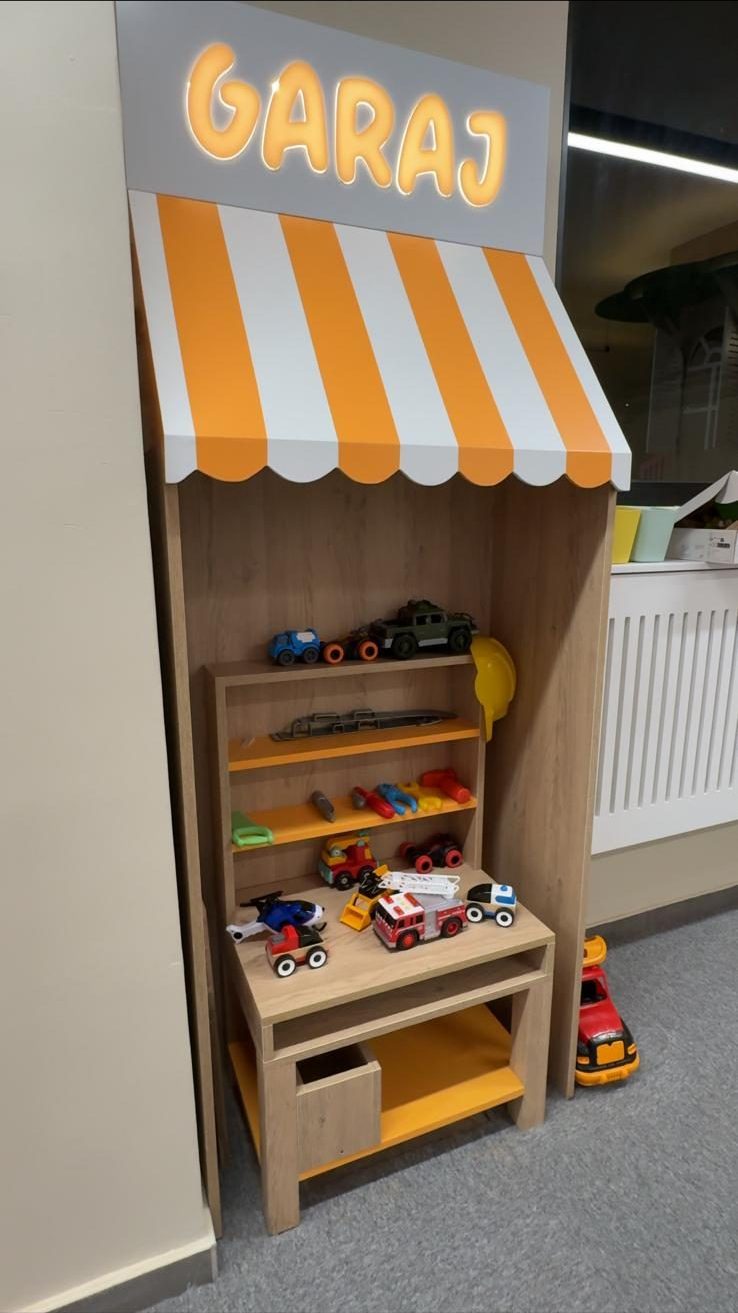 Bambino Çocuk Oyun Atölyesi ve Kids Cafe — Oyun alanı ve kafe